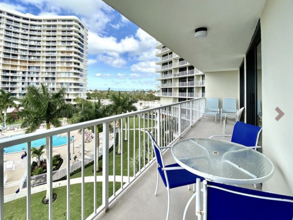 Marco Island Beachfront Condo Views Large Balcony